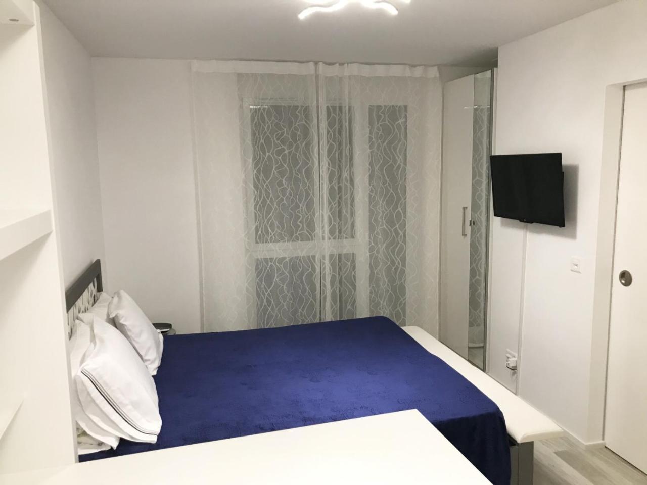 B&B Kelly Plus Lausanne Buitenkant foto
